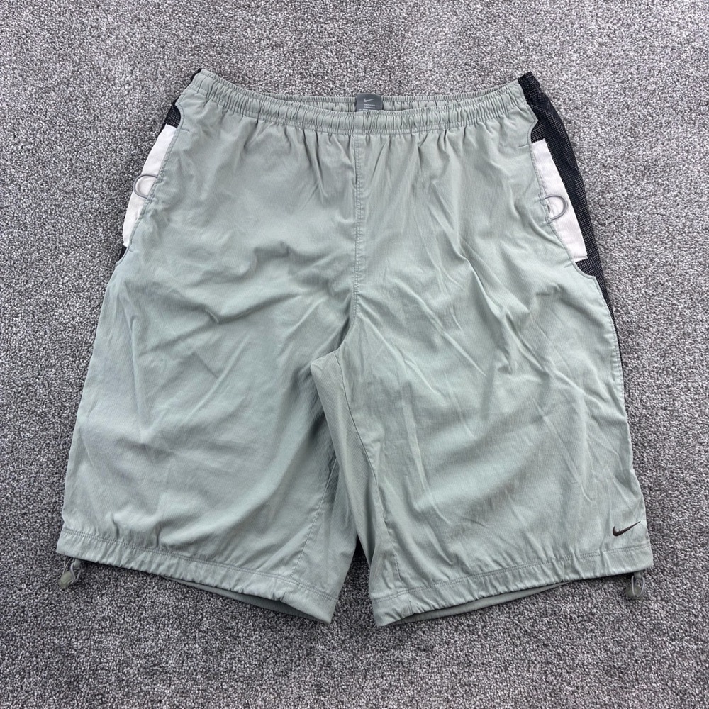 Vintage Y2K Nike Shorts Mens 2XL Green Mesh Side Panel Bungee Hem Athletic Gorp